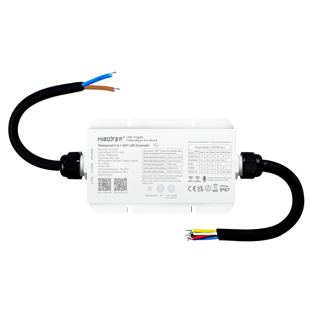 Smart 5-in-1 LED controller for outdoor lighting

