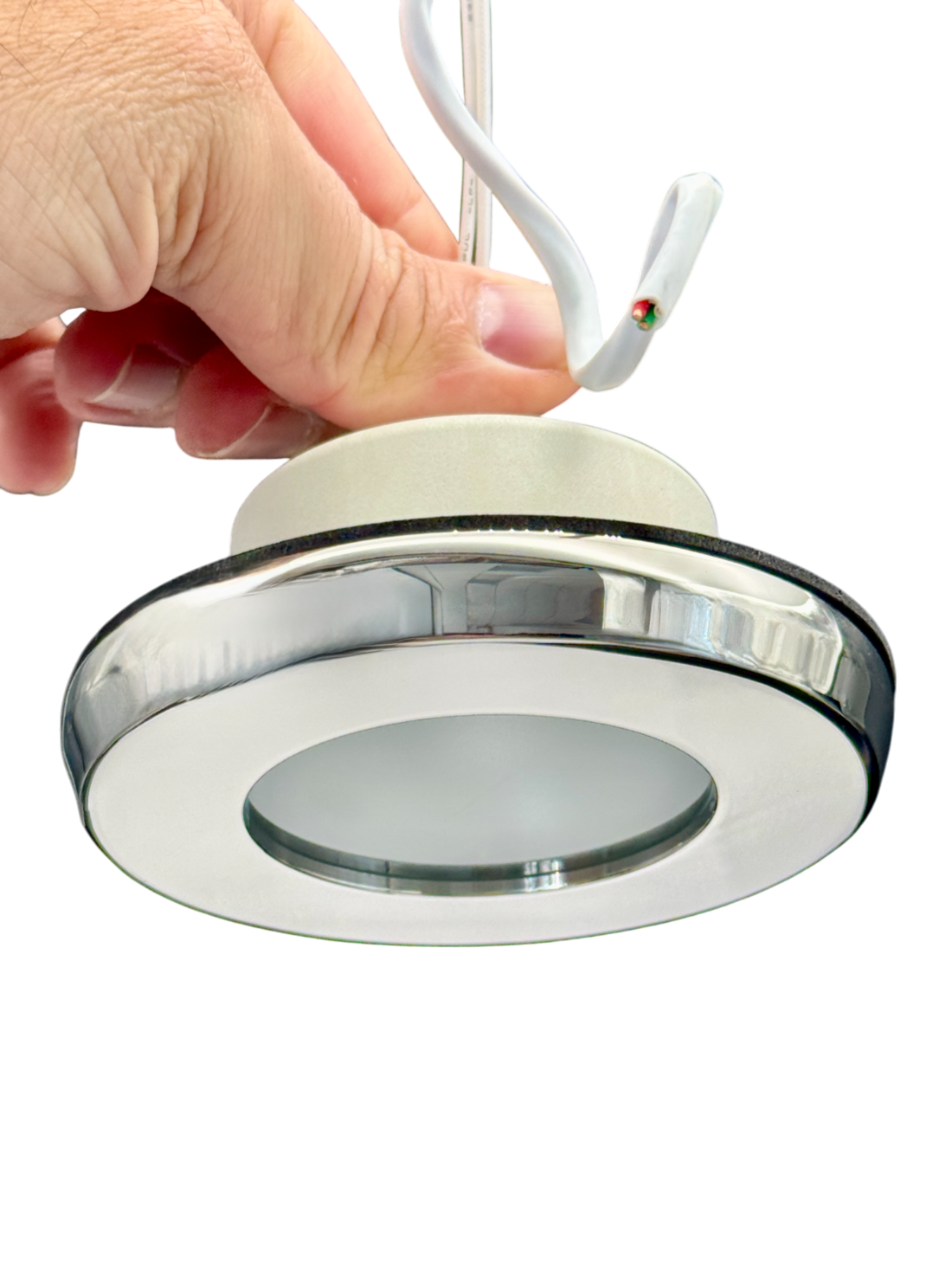 Heavy-duty stainless steel marine fixture

