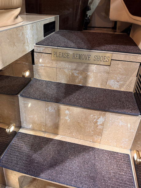 The Bimini Step Light is an excellent choice for RVers who want to update their lighting. This gold oval light has an extremely slim profile, making it look like a more expensive fixture. You can expect top-of-the-line performance from this top-of-the-line light.