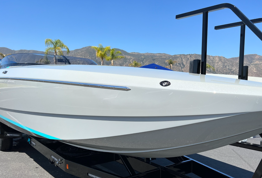 Livorsi_LED_Navigation_Light_on_boat.png?v=1769103970&width=900