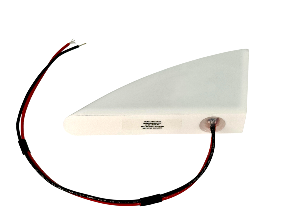 colse up of SI Flush Mount LED Navigation Light seahunter center console replacement light
 at night